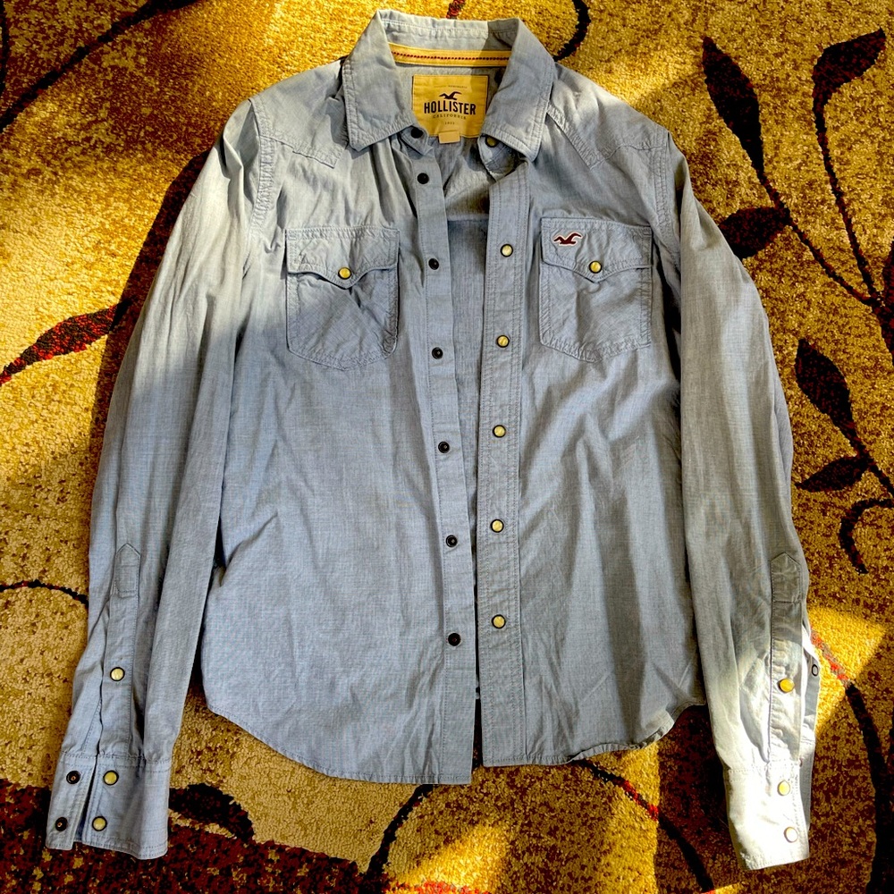 Hollister Button Down Chambray Shirt Size Small